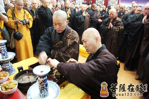 净慧长老追思荼毗法会在湖北黄梅四祖寺举行